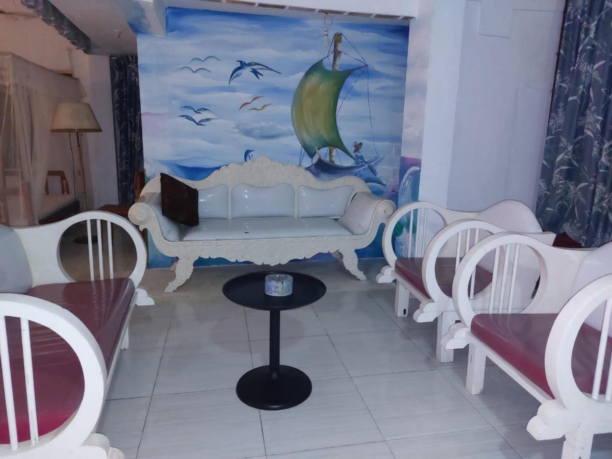 Blue Horizon Beach Hotel Тангале Екстериор снимка